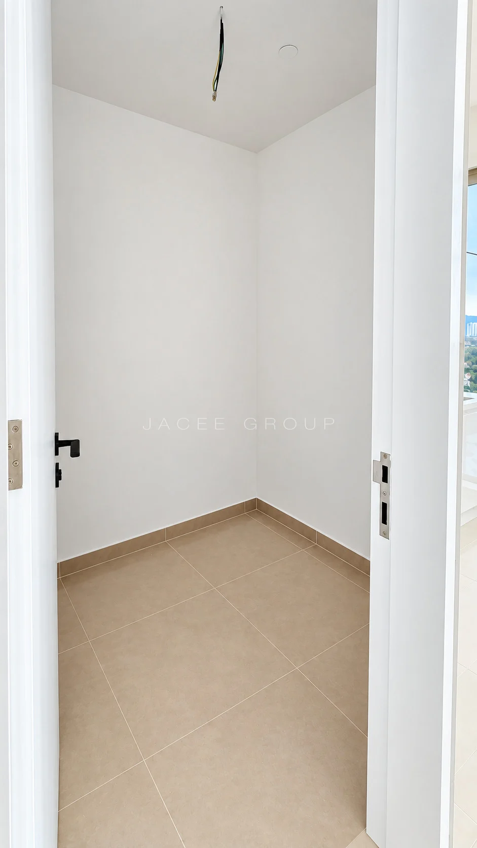Additional Room at Crown Residences, Pavilion Damansara Heights