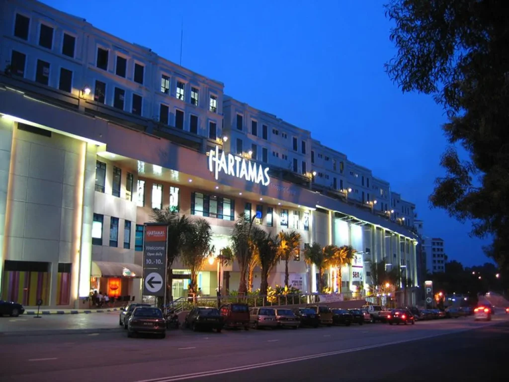 Hartamas Shopping Centre at Plaza Damas illuminated in the evening